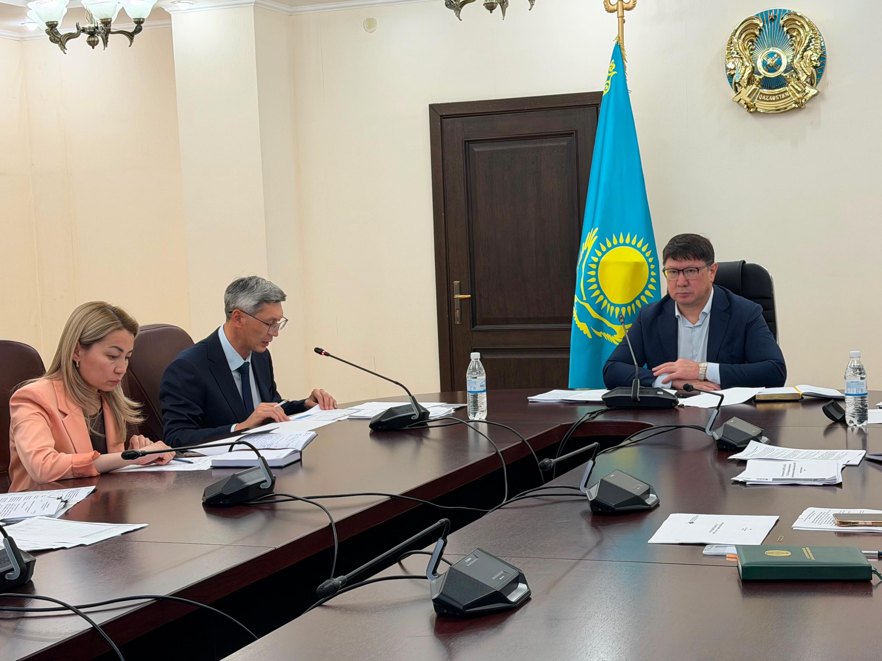 Қазақстан Республикасы Денсаулық сақтау министрлігінде ведомстволық бағынысты ұйымдардың есептік кездесулері өтуде.